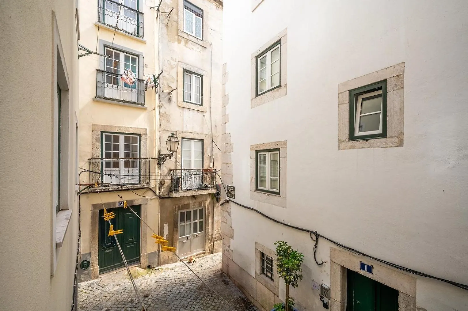 Апартаменты Guestready - Historic Lisbon On Your Doorstep